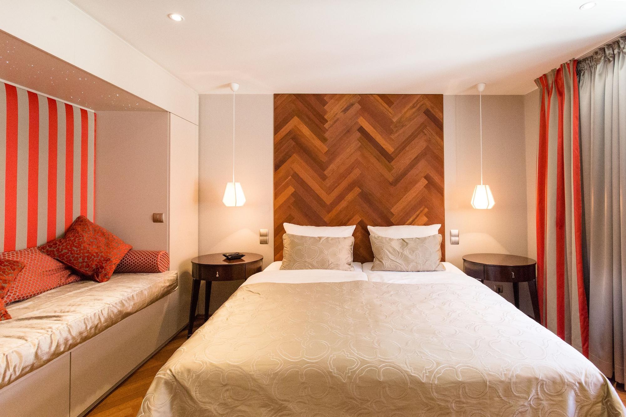 Romantik Hotel Markusturm Ротенбург-на-Таубере Экстерьер фото
