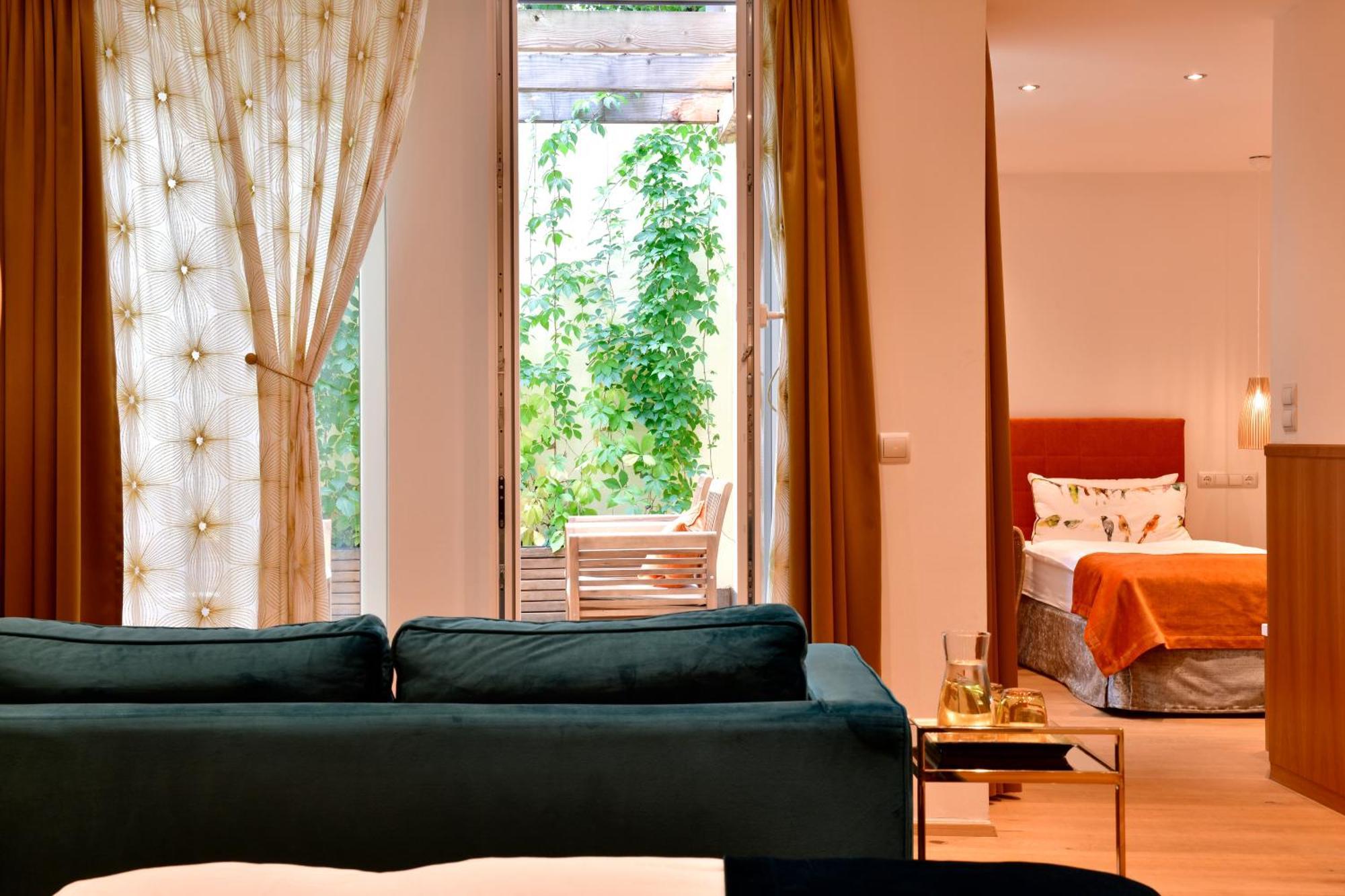 Romantik Hotel Markusturm Ротенбург-на-Таубере Экстерьер фото