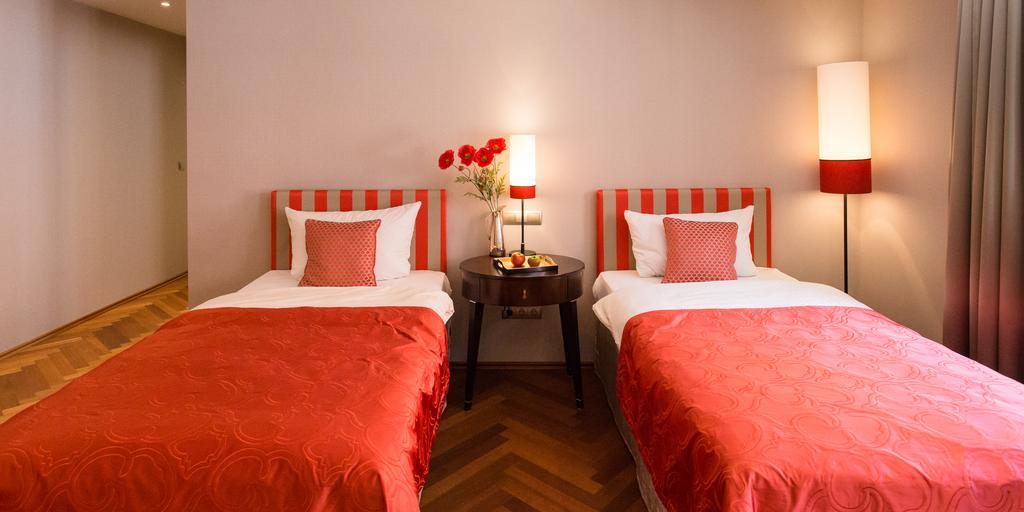 Romantik Hotel Markusturm Ротенбург-на-Таубере Экстерьер фото